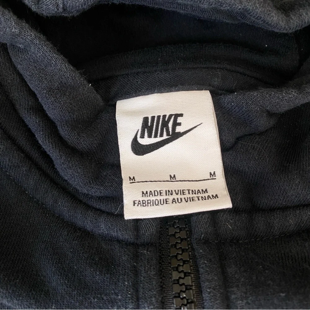 Nike Kids Black Hoodie - Youth Medium